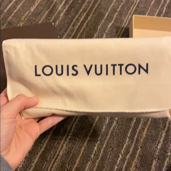 Emilie Wallet - Picture 2 of 7